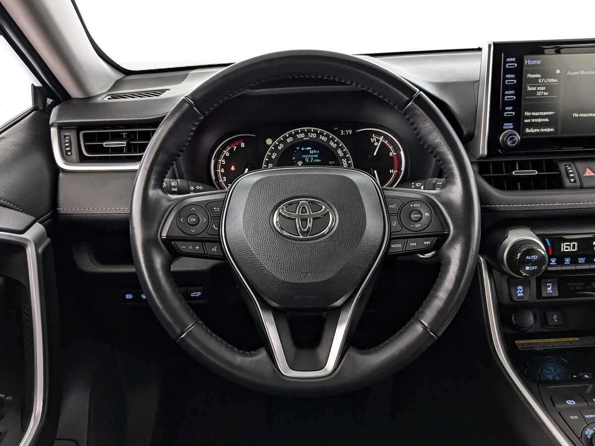 Toyota RAV4 с пробегом — 2022 год. Фото: #17