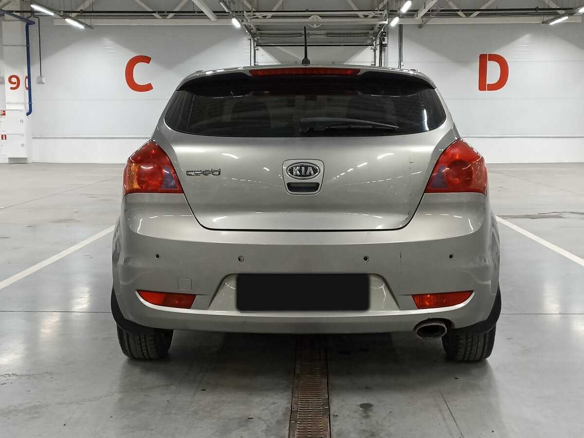 Kia Ceed с пробегом — 2011 год. Фото: #5
