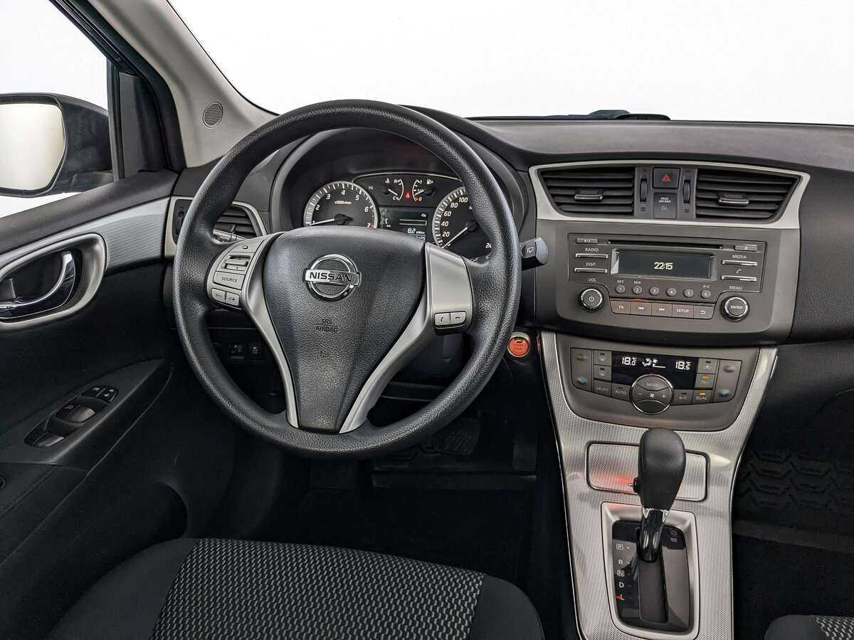 Nissan Tiida с пробегом — 2015 год. Фото: #16