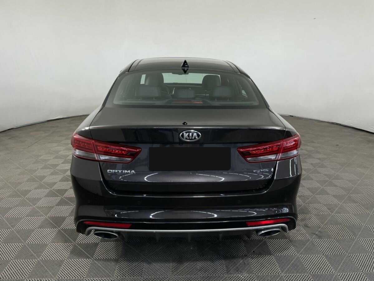 Kia Optima с пробегом — 2016 год. Фото: #2