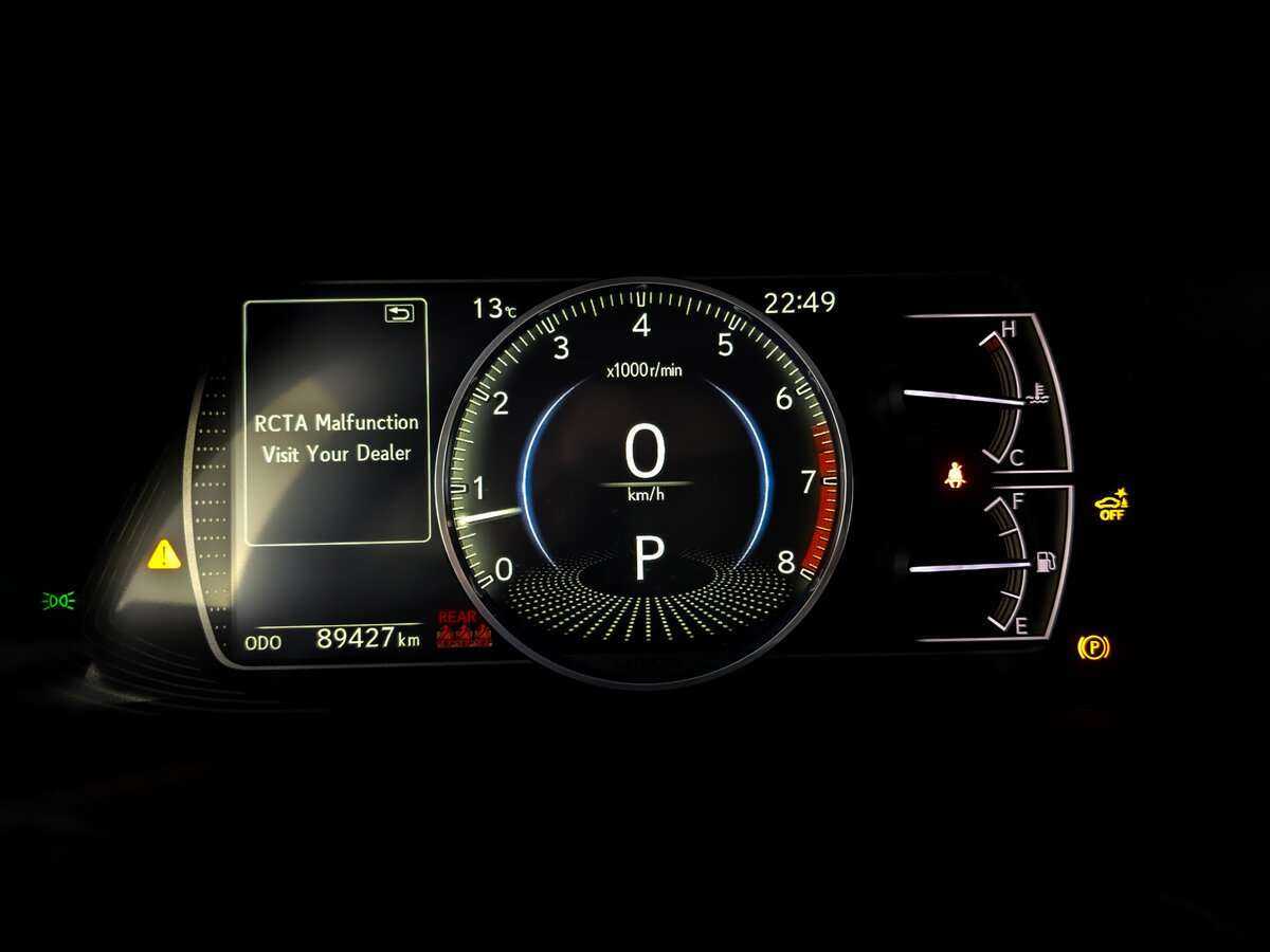 Lexus ES с пробегом — 2020 год. Фото: #10