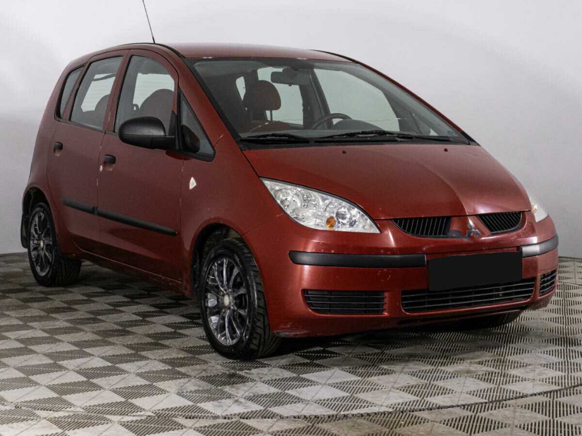 Mitsubishi Colt с пробегом — 2008 год. Фото: #2
