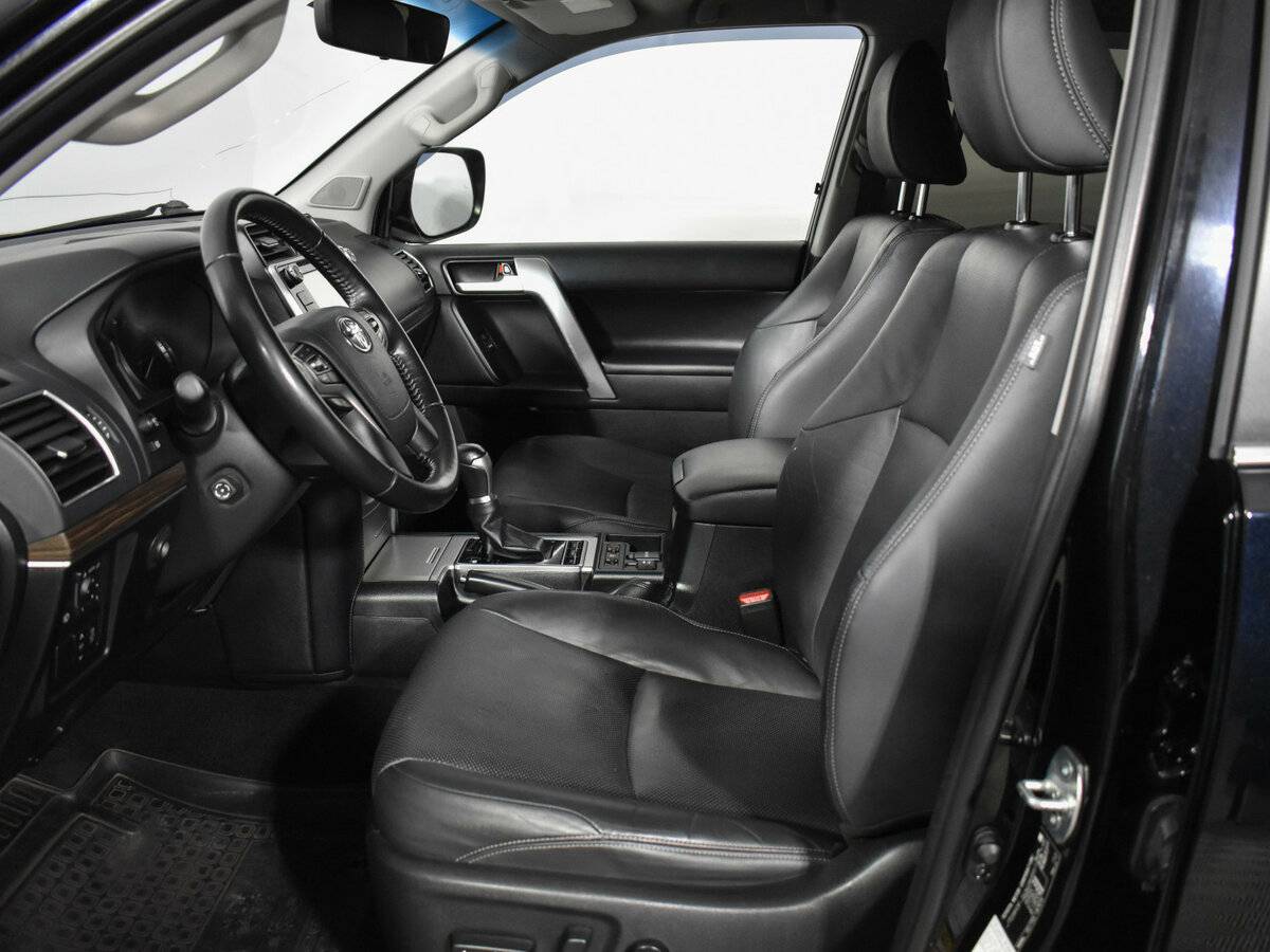 Toyota Land Cruiser Prado с пробегом — 2018 год. Фото: #9