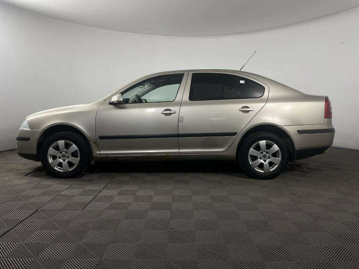 Skoda Octavia с пробегом — 2005 год. Фото: #4
