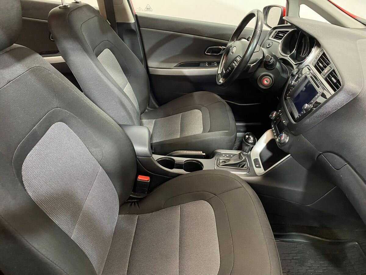 Kia Ceed с пробегом — 2016 год. Фото: #9