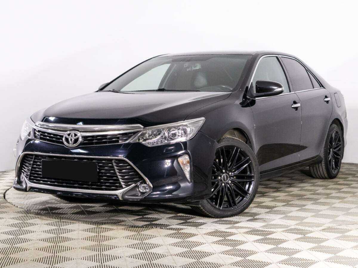 Toyota Camry с пробегом — 2017 год. Посмотреть фото