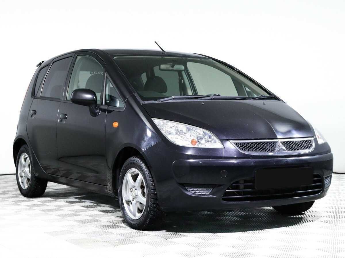Mitsubishi Colt с пробегом — 2010 год. Фото: #2