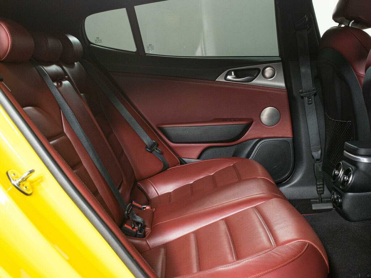 Kia Stinger с пробегом — 2018 год. Фото: #8