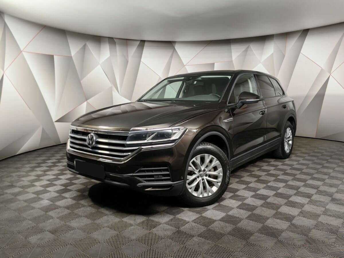Volkswagen Touareg с пробегом — 2019 год. Фото: #0