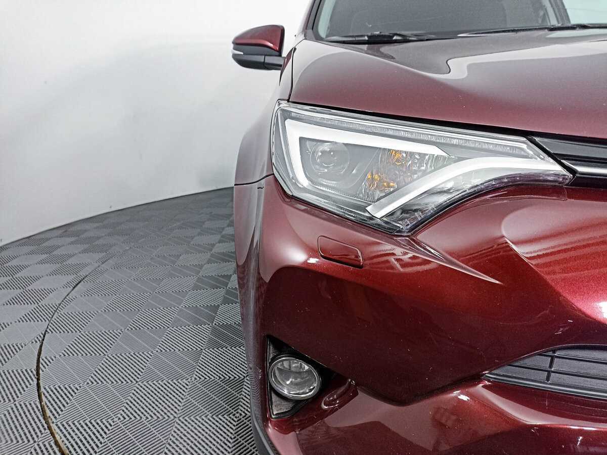 Toyota RAV4 с пробегом — 2019 год. Фото: #16