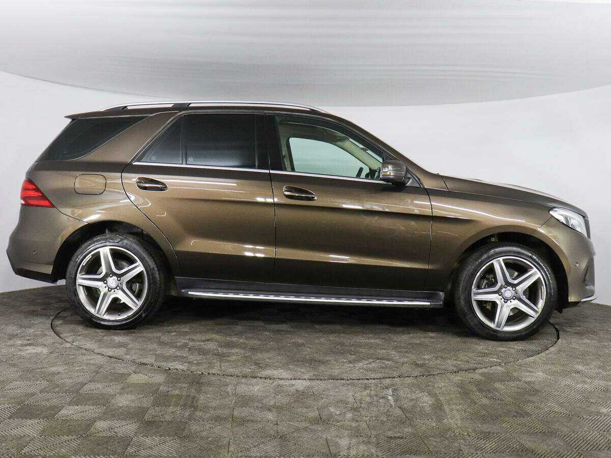 Mercedes-Benz GLE с пробегом — 2016 год. Фото: #3