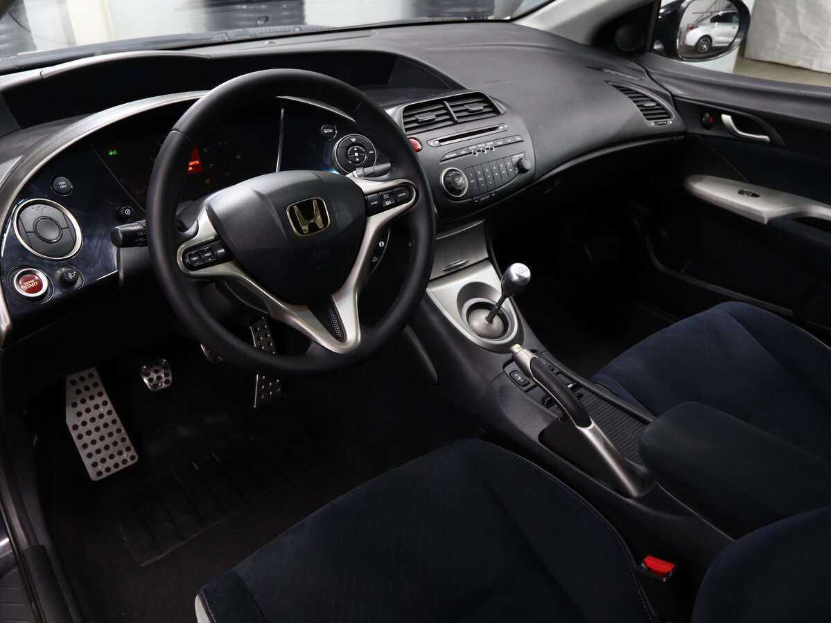 Honda Civic с пробегом — 2008 год. Фото: #6
