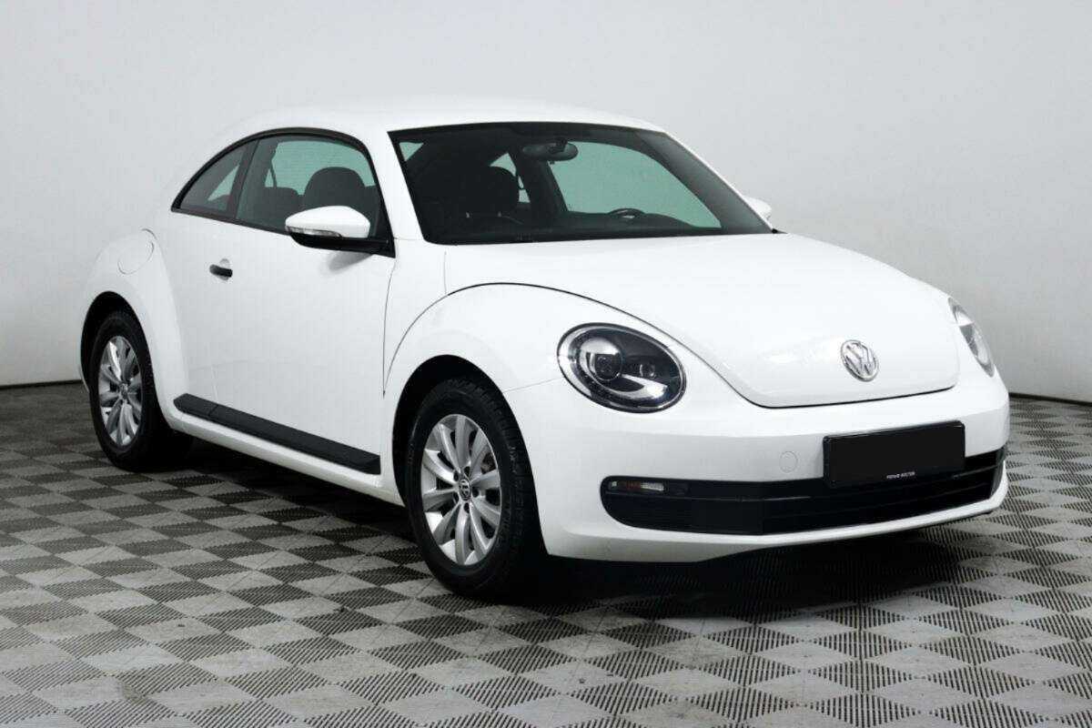 Volkswagen Beetle с пробегом — 2014 год. Фото: #2