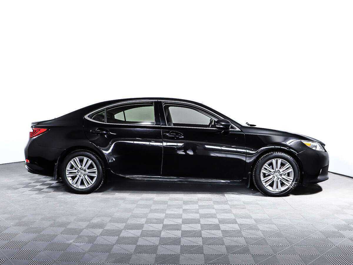 Lexus ES с пробегом — 2014 год. Фото: #2