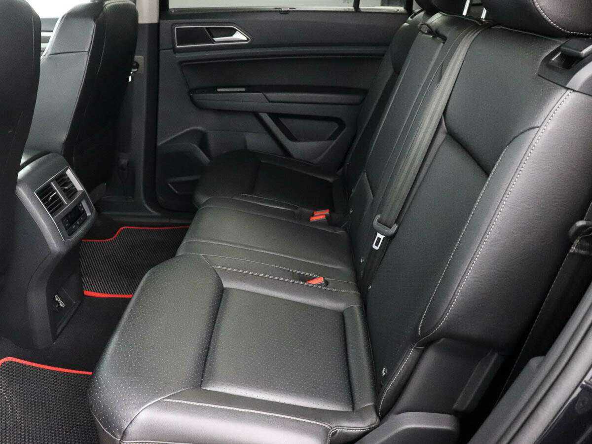Volkswagen Teramont с пробегом — 2019 год. Фото: #7