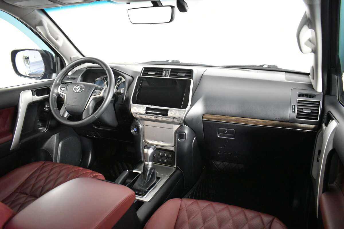 Toyota Land Cruiser Prado с пробегом — 2018 год. Фото: #13