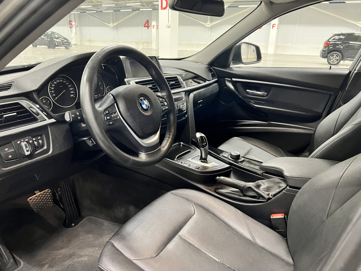 BMW 3 серии с пробегом — 2018 год. Фото: #15