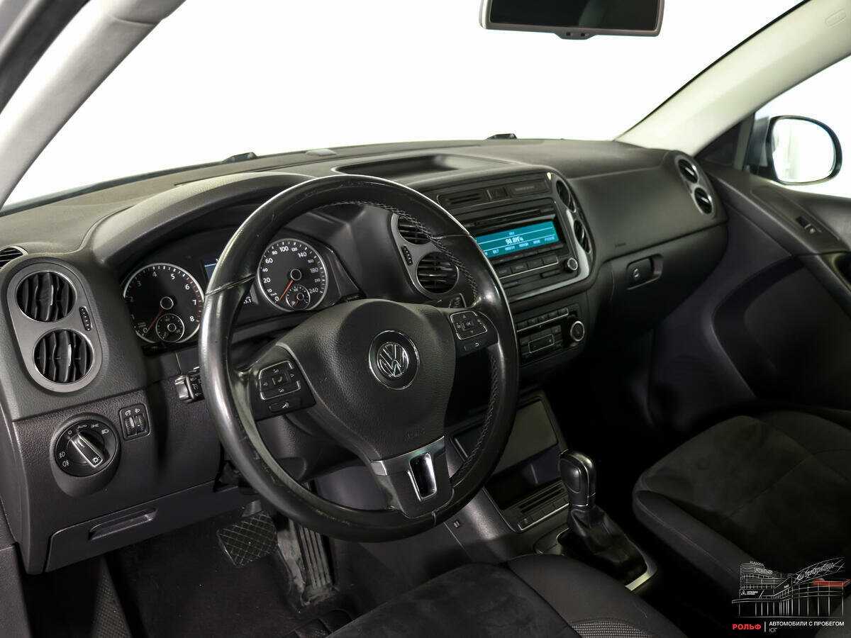Volkswagen Tiguan с пробегом — 2011 год. Фото: #10