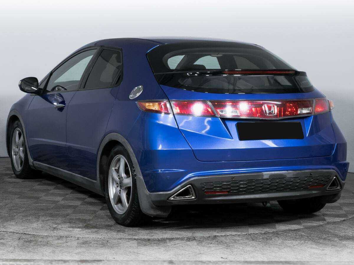 Honda Civic с пробегом — 2006 год. Фото: #6
