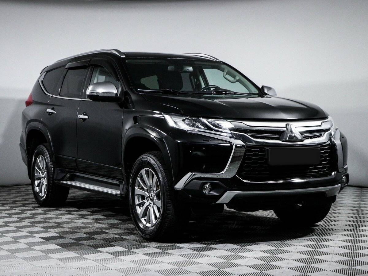 Mitsubishi Pajero Sport с пробегом — 2020 год. Фото: #2