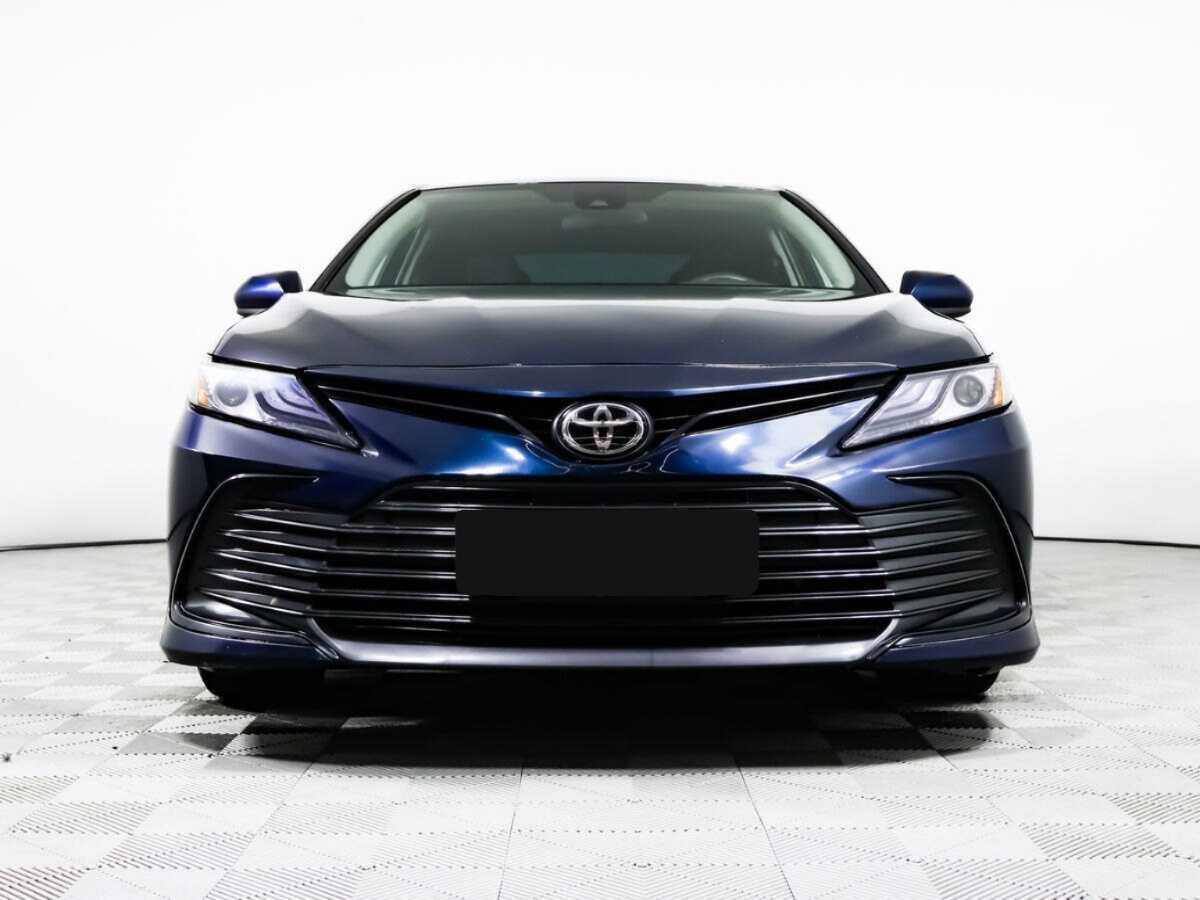 Toyota Camry с пробегом — 2021 год. Фото: #1