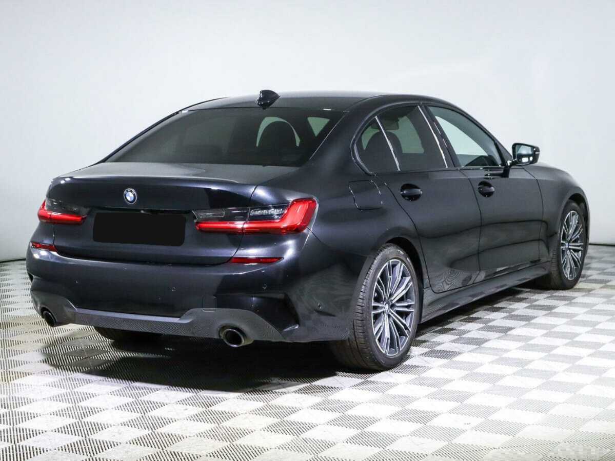 BMW 3 серии с пробегом — 2020 год. Фото: #3