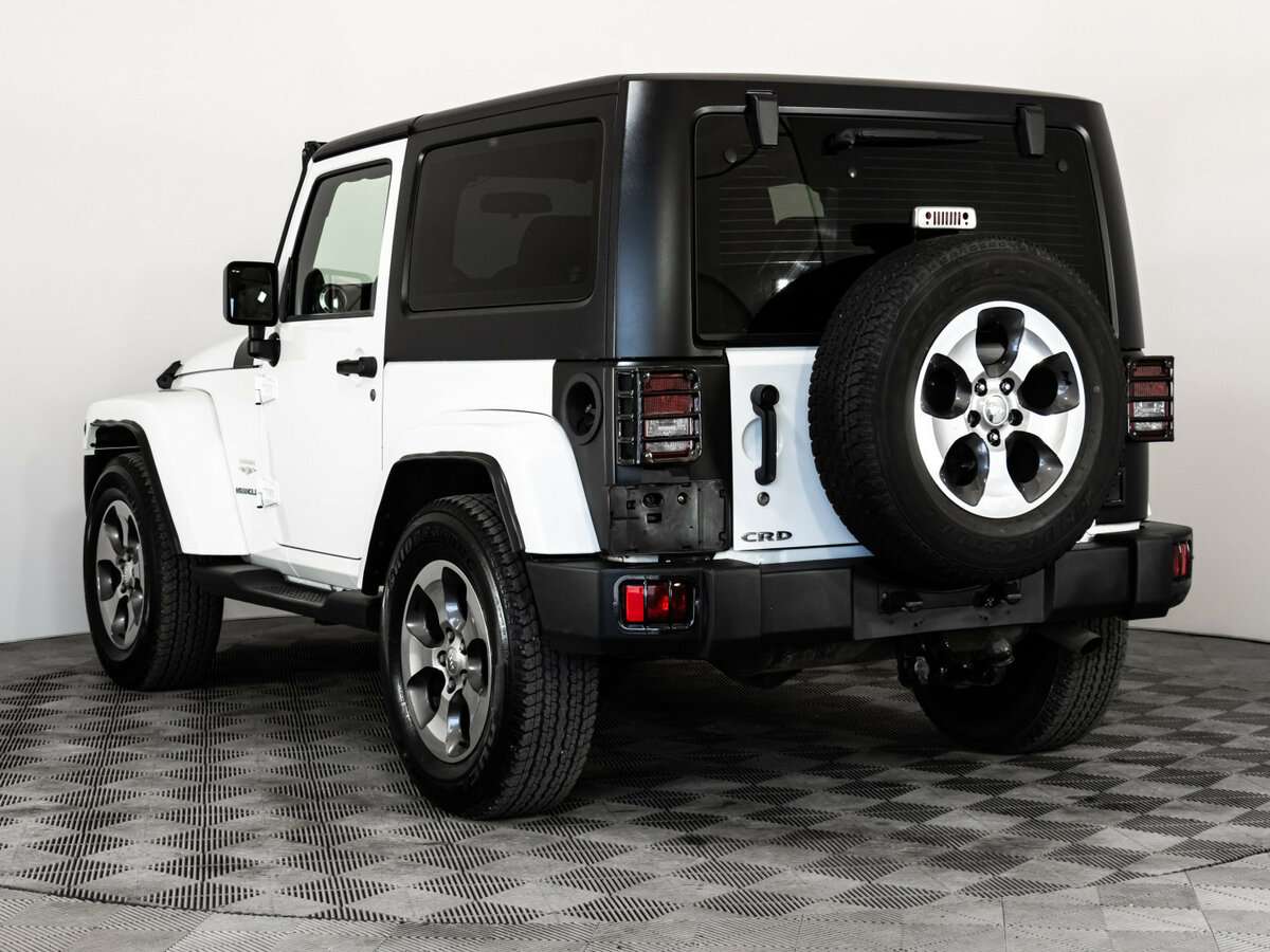 Jeep Wrangler с пробегом — 2011 год. Фото: #8