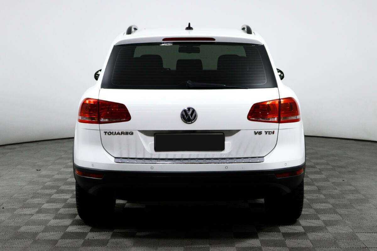 Volkswagen Touareg с пробегом — 2016 год. Фото: #5