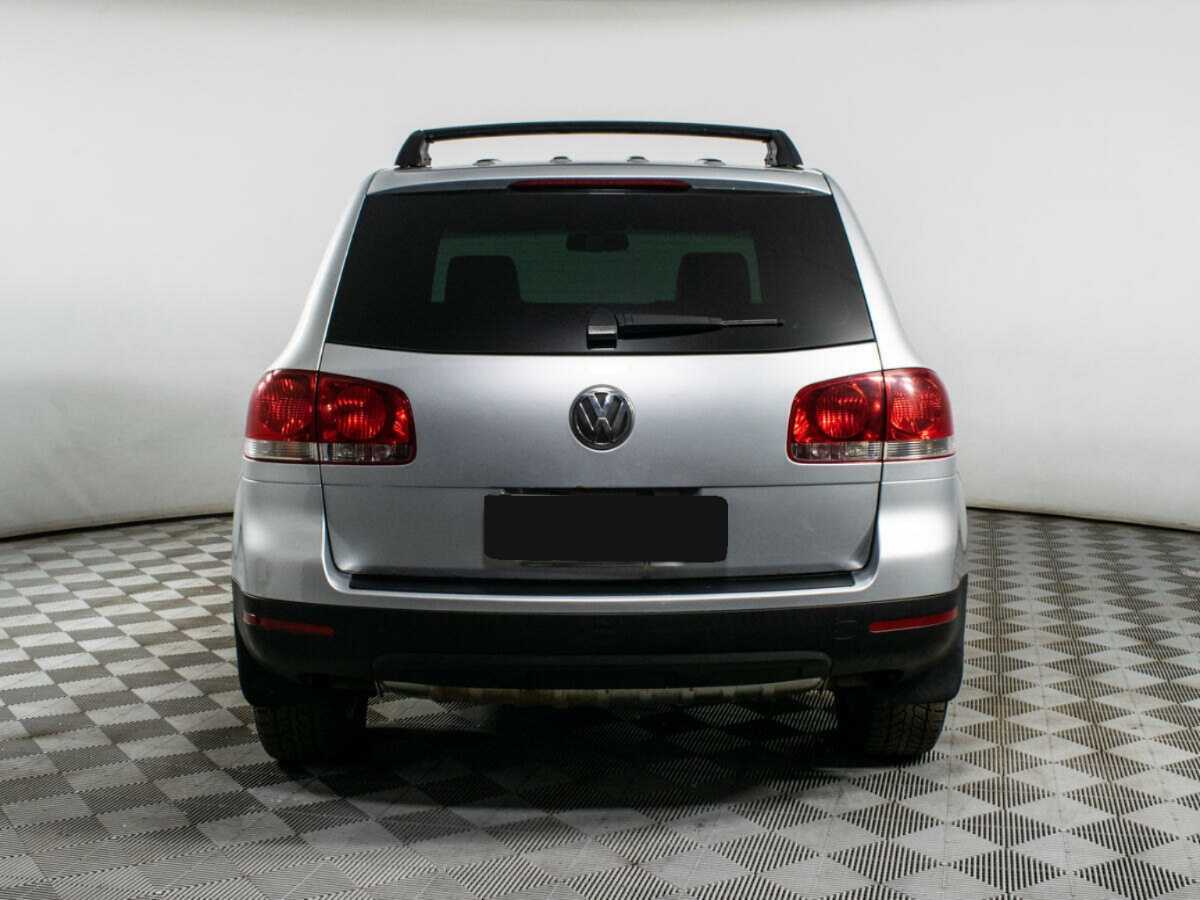 Volkswagen Touareg с пробегом — 2003 год. Фото: #5
