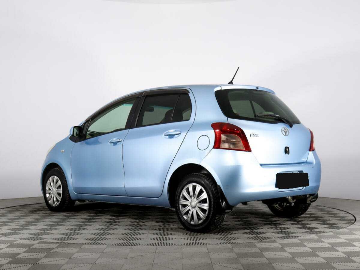 Toyota Vitz с пробегом — 2005 год. Фото: #6