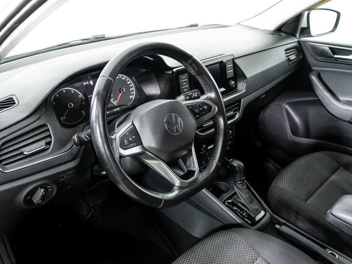 Volkswagen Polo с пробегом — 2021 год. Фото: #10