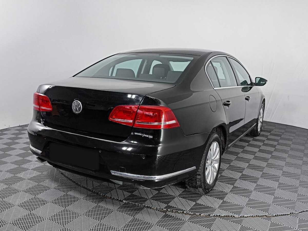 Volkswagen Passat с пробегом — 2011 год. Фото: #3