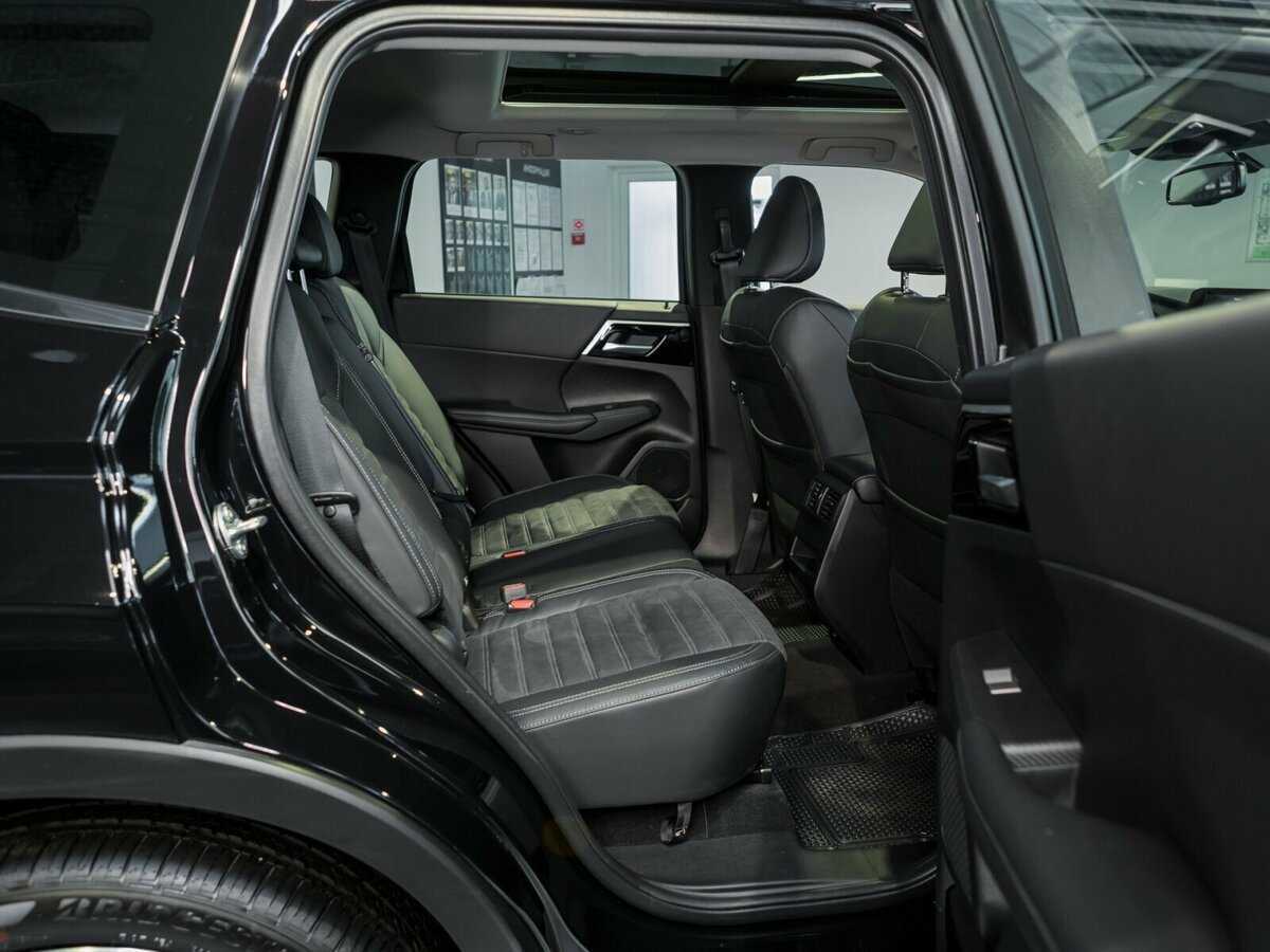 Mitsubishi Outlander с пробегом — 2022 год. Фото: #10