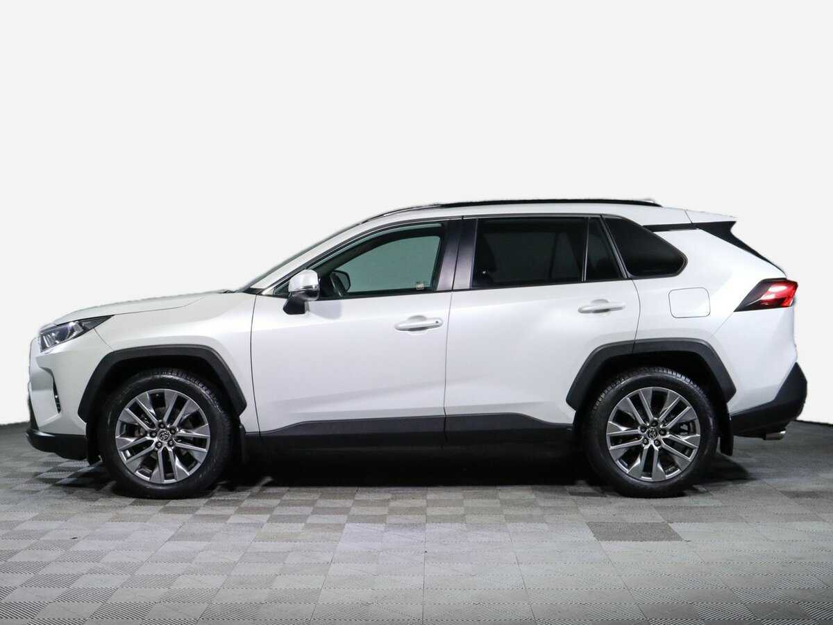 Toyota RAV4 с пробегом — 2021 год. Фото: #4