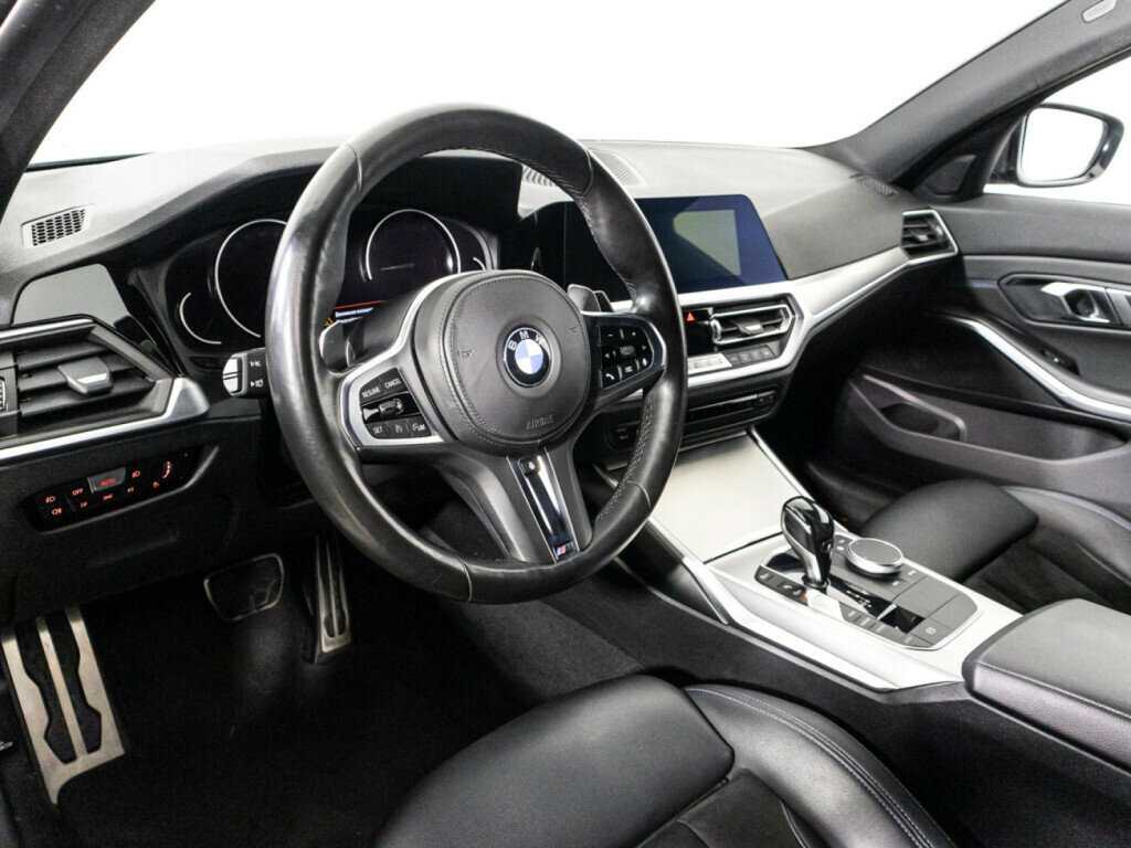 BMW 3 серии с пробегом — 2019 год. Фото: #10