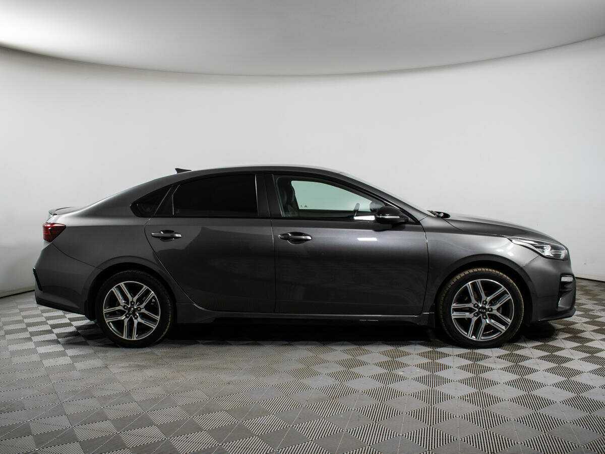 Kia Cerato с пробегом — 2021 год. Фото: #3