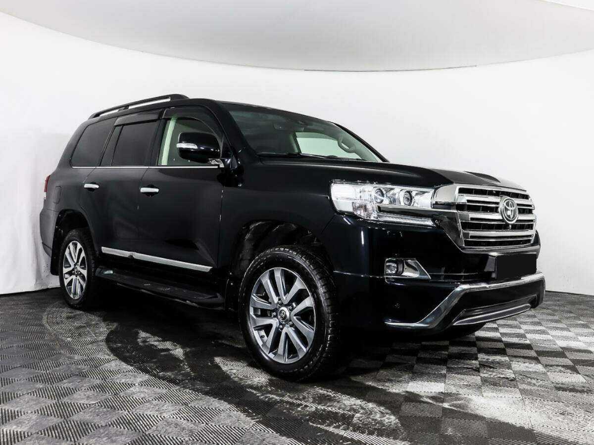 Toyota Land Cruiser с пробегом — 2016 год. Фото: #2