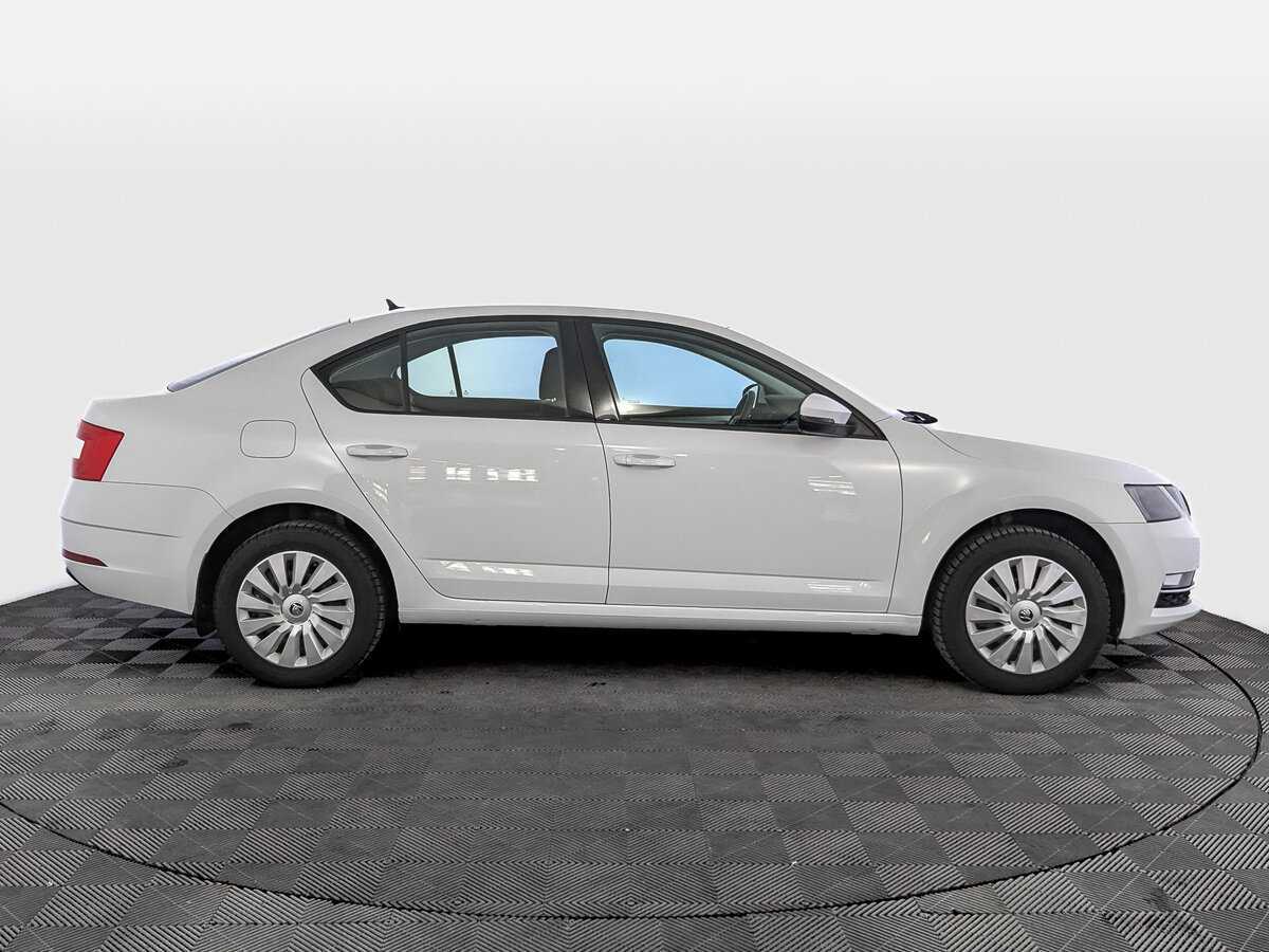 Skoda Octavia с пробегом — 2019 год. Фото: #3