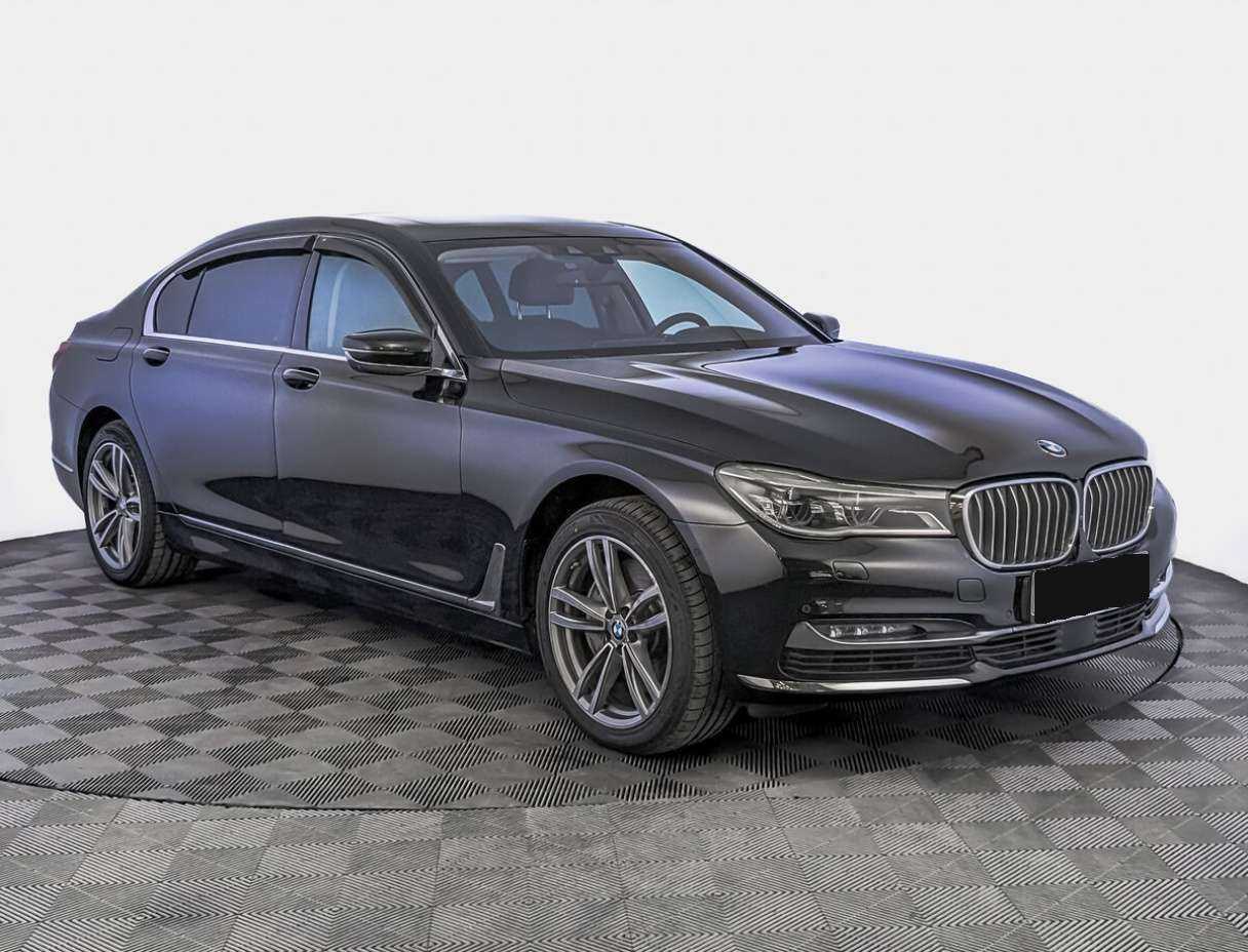 BMW 7 серии с пробегом — 2017 год. Фото: #2