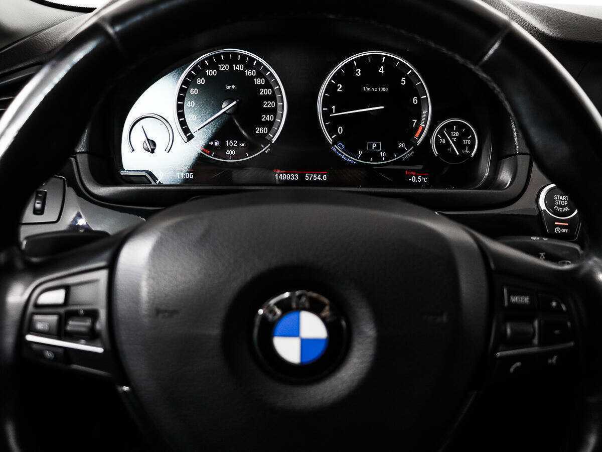 BMW 5 серии с пробегом — 2014 год. Фото: #16