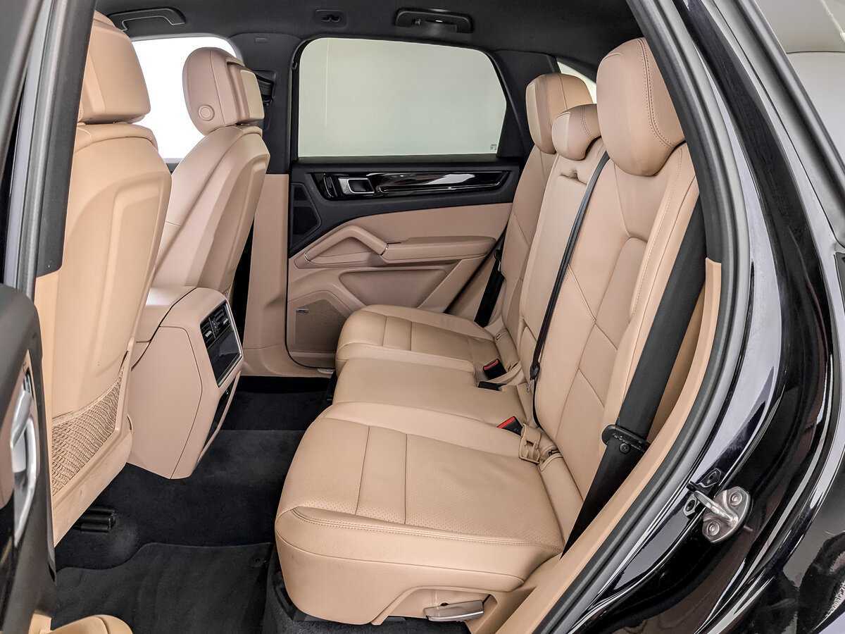 Porsche Cayenne с пробегом — 2020 год. Фото: #11