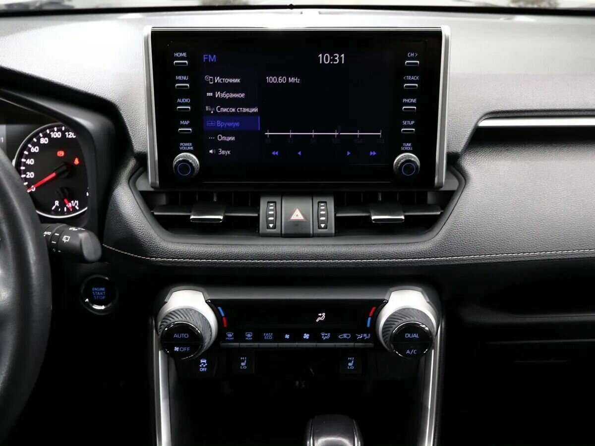 Toyota RAV4 с пробегом — 2019 год. Фото: #19