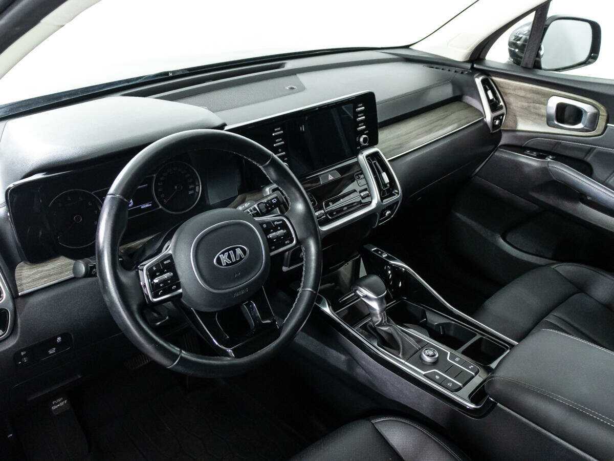 Kia Sorento с пробегом — 2021 год. Фото: #10