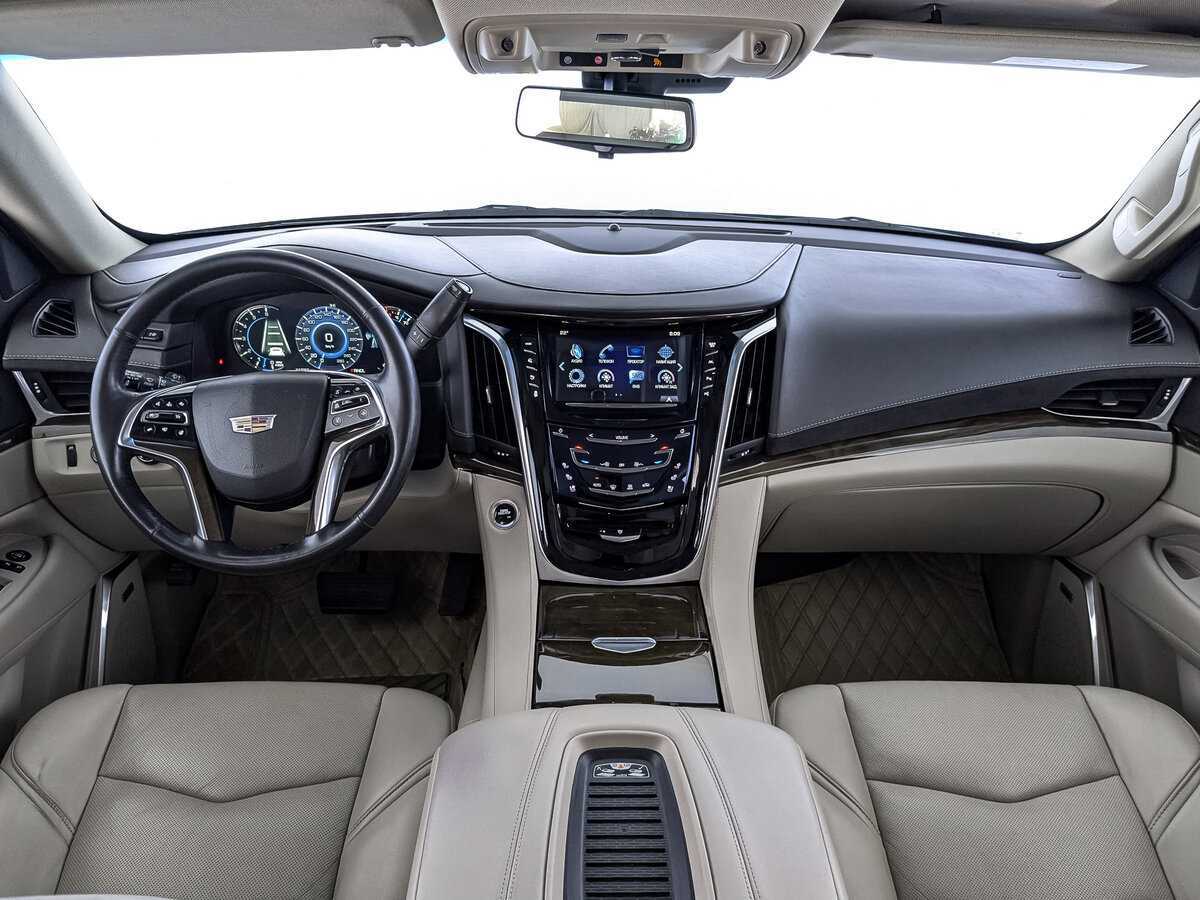 Cadillac Escalade с пробегом — 2019 год. Фото: #13
