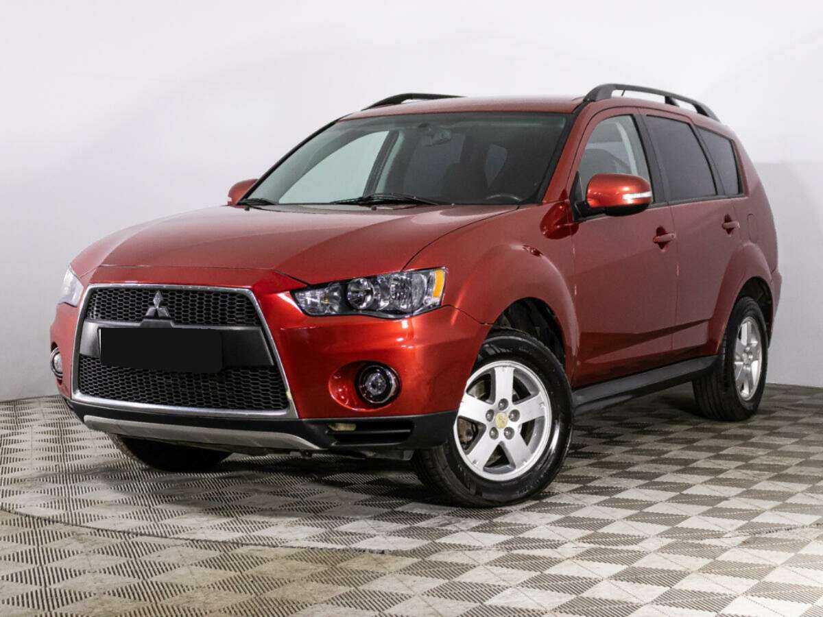 Mitsubishi Outlander с пробегом — 2011 год. Фото: #0