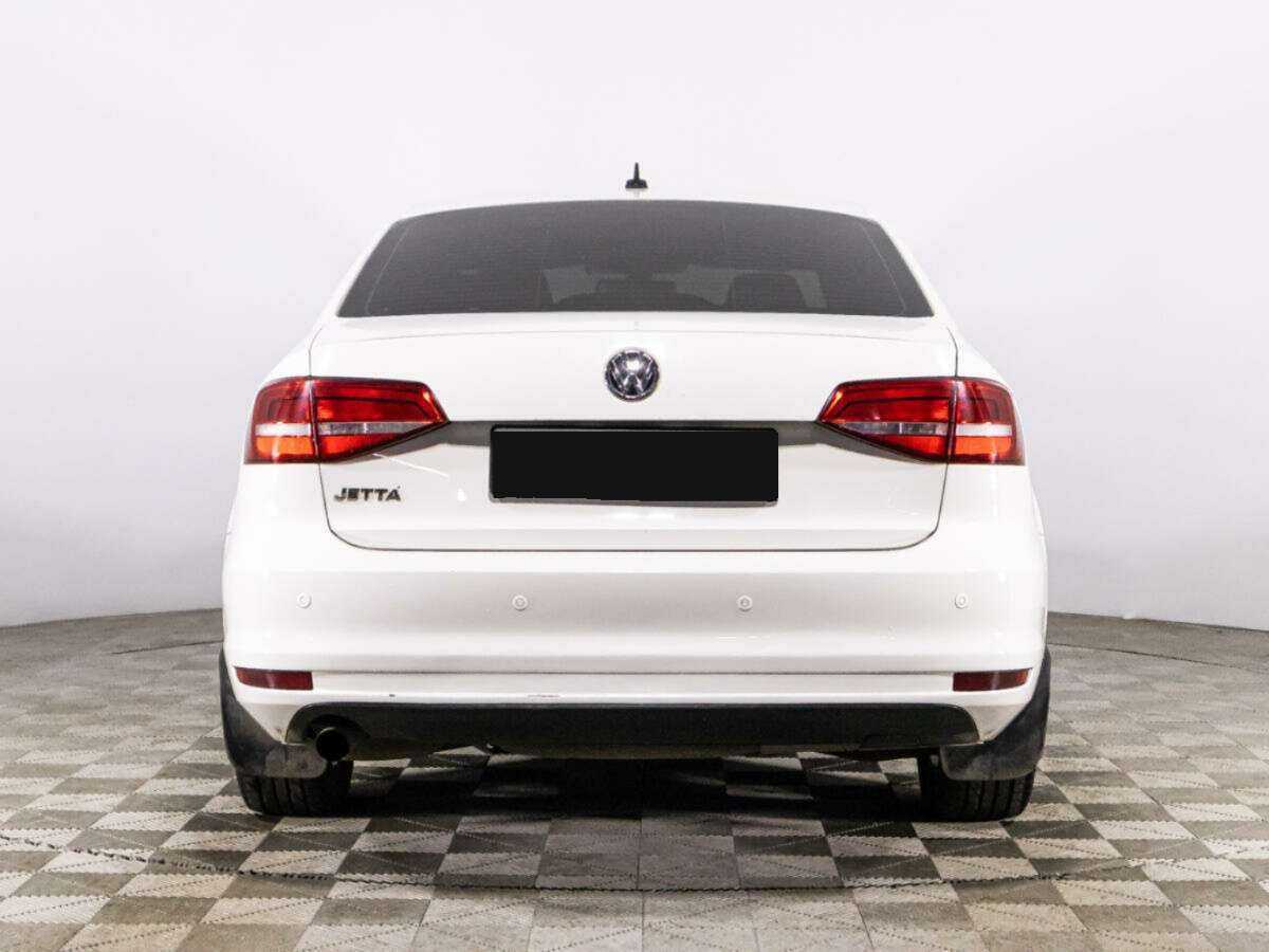 Volkswagen Jetta с пробегом — 2015 год. Фото: #5
