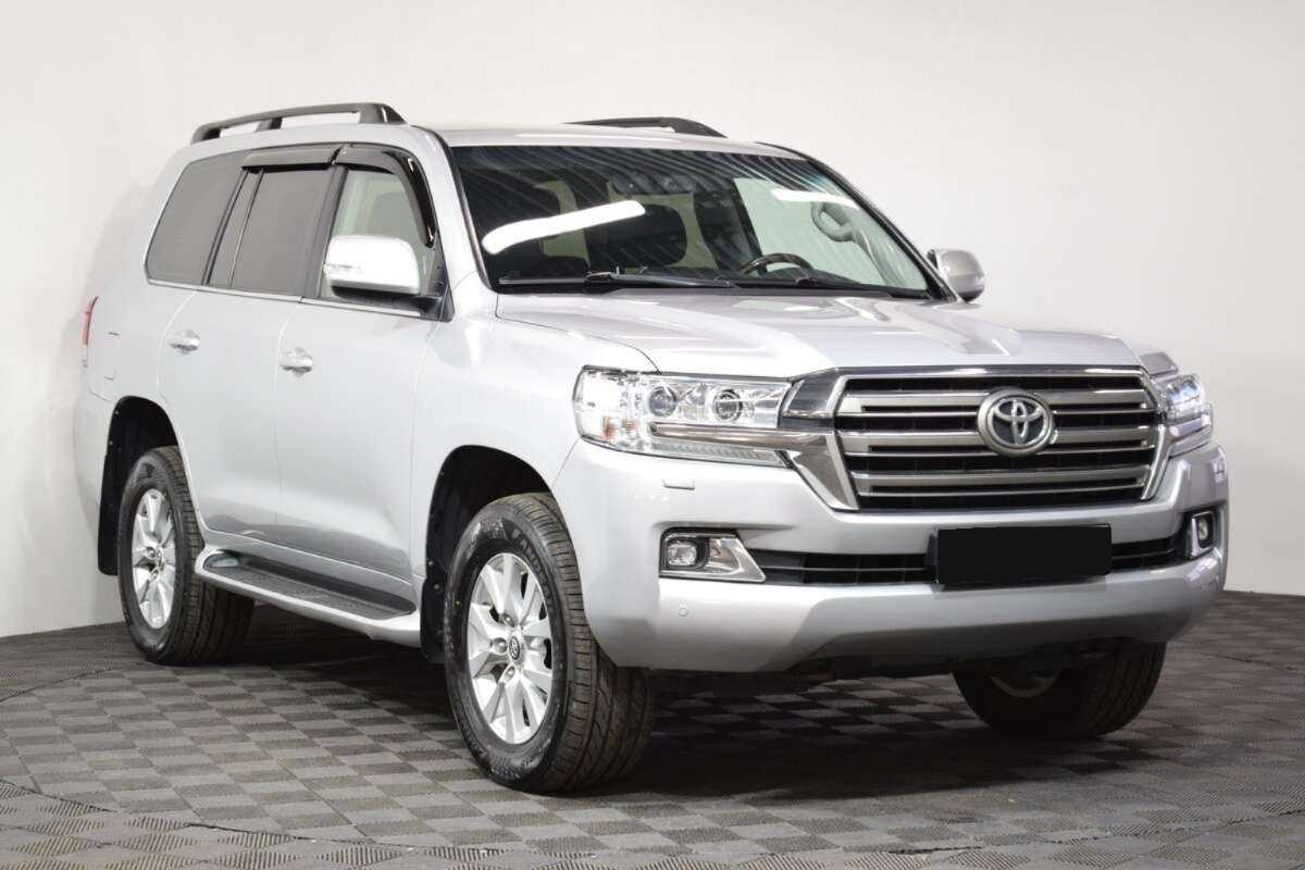 Toyota Land Cruiser с пробегом — 2015 год. Фото: #2