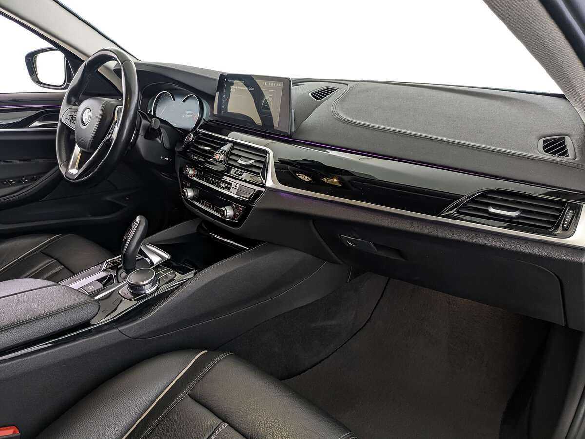 BMW 5 серии с пробегом — 2019 год. Фото: #8