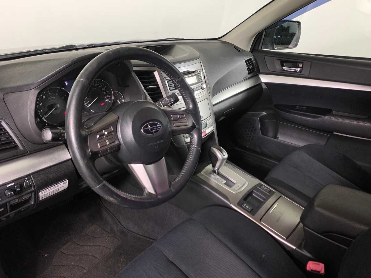 Subaru Outback с пробегом — 2010 год. Фото: #10