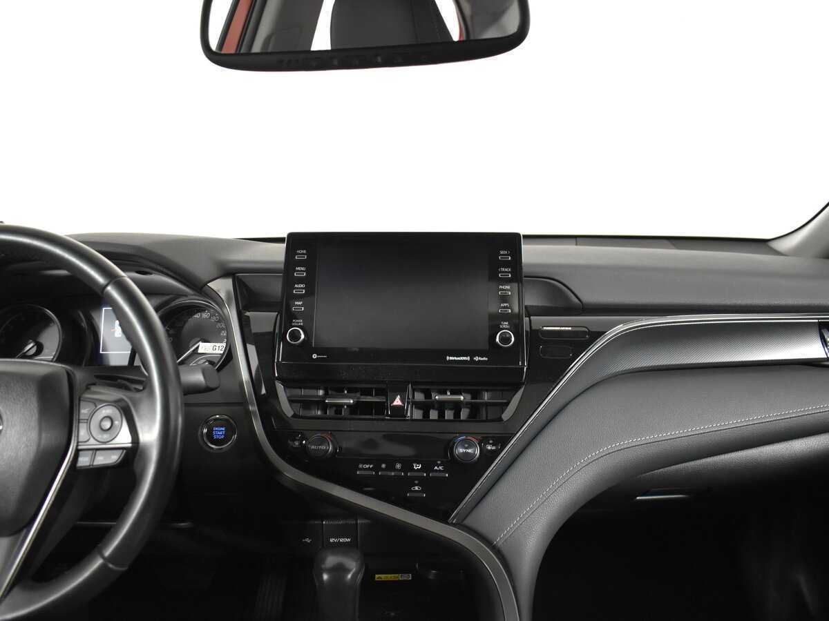 Toyota Camry с пробегом — 2022 год. Фото: #12
